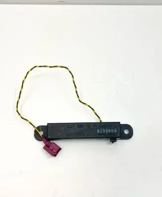 Mercedes-Benz SL R230 Aerial antenna amplifier A2218201875 2218201875