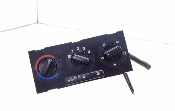 Opel Zafira A Climate control unit 29112004 B5690