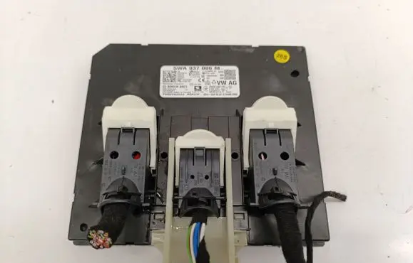 Volkswagen Golf VIII Central body control module 5WA937086M