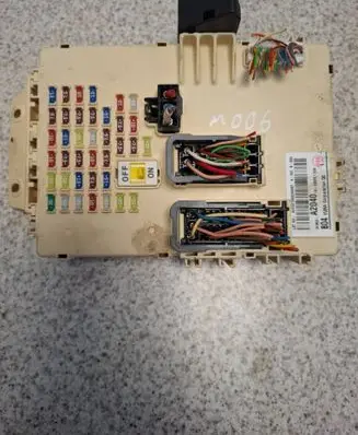 KIA Ceed Fuse module A20401303290287 1013329038 91950A2040