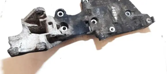 Mitsubishi Outlander Engine mounting bracket 03g903143j