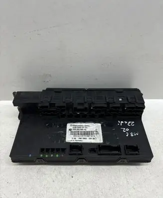 Mercedes-Benz C W203 Fuse module 2095450101 5DK00848610
