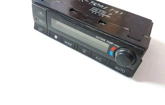 Nissan X-Trail T30 Climate control unit 275008H801 3N28134700