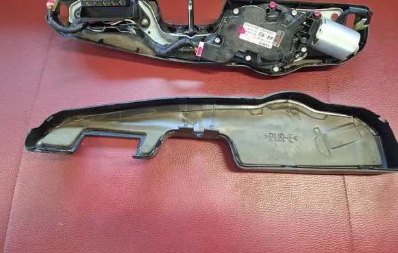 Hyundai Tucson JM Rear window wiper motor 987102E000 F00S2B2157