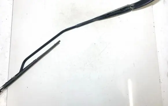 Renault Megane II Front wiper blade arm