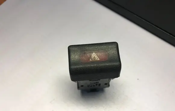 Nissan Sunny Hazard light switch NILES06012