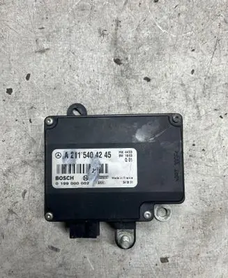 Mercedes-Benz E W211 Battery control module A2115404245 026E97 0199000002