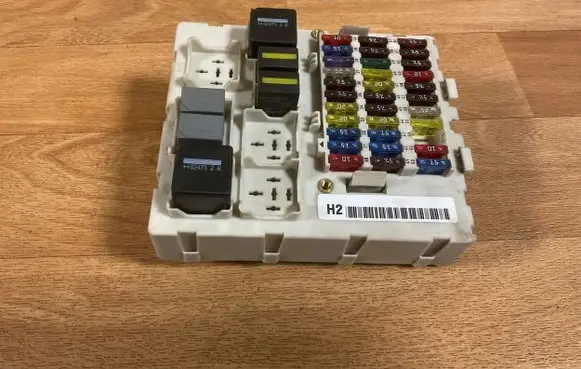 Ford Focus Fuse module 2M5T14A073BD 518783303