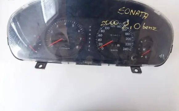 Hyundai Sonata Speedometer (instrument cluster) a303cbrc03