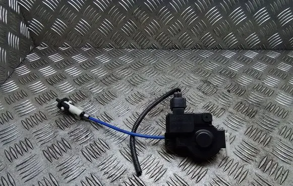 Fuel tank cap lock motor