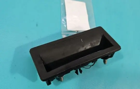Volkswagen Golf Plus Tailgate/trunk/boot exterior handle 5N0827566 IMPRK1580559