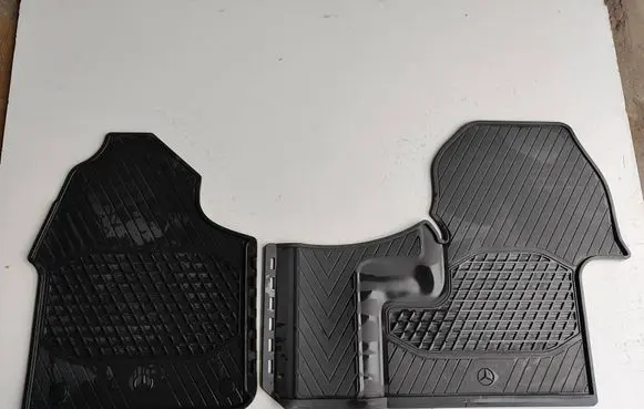 Mercedes-Benz Sprinter W907 W910 Car floor mat set A9076805501 A9076805601