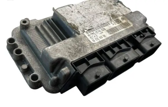 Citroen C4 I Engine control unit/module 9657595880 ME7451409 ME745CEM0