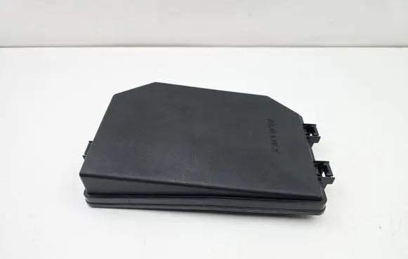 Toyota C-HR I Fuse box cover 82662F4260 120A