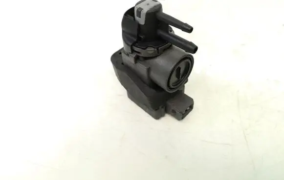 Renault Megane III Turbo solenoid valve 149568021R