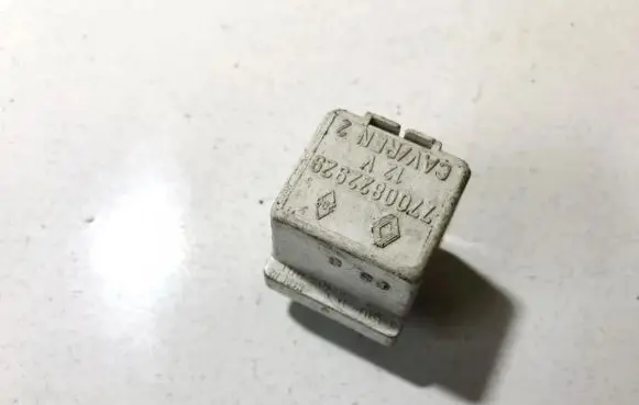 Renault Laguna I Other relay 7700822929