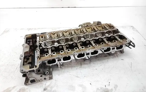BMW 5 F10 F11 Engine head 7588099 758809901 N53B30A
