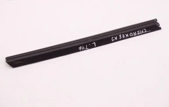Jeep Cherokee III KJ Door glass rail JEEP_CHEROKEE_KJ_01-07_PROWADNICA_SZYBY_LEWY_TYŁ