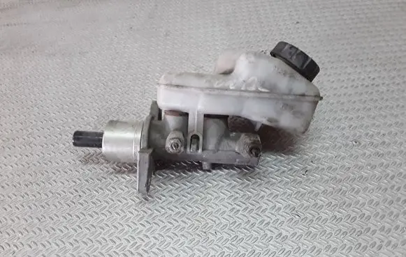 Opel Zafira A Master brake cylinder 32066735