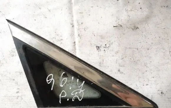 Subaru B9 Tribeca Front triangle window/glass 