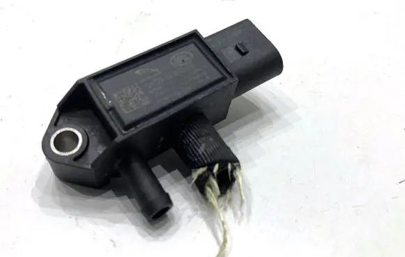 Jaguar F-Pace Exhaust gas pressure sensor G4D35L200AB
