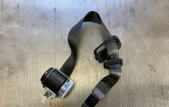 Chevrolet Orlando Rear seatbelt 616080000A 616079900 03101111