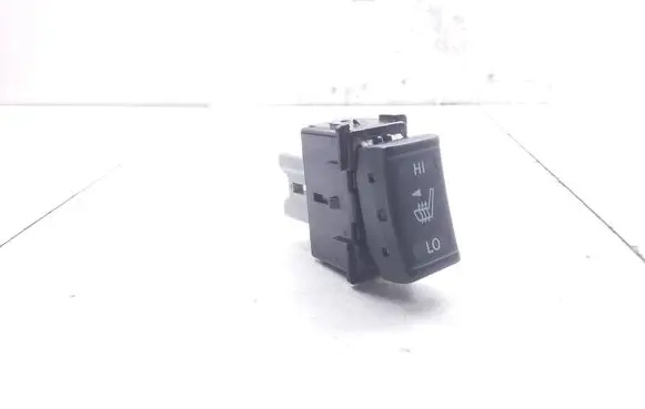 Nissan Navara D23 Seat heating switch 20223K1