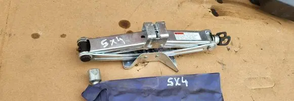 Suzuki SX4 Lift Jack 131313