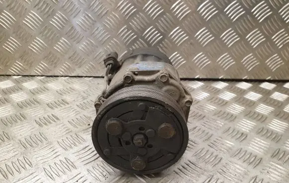 Volkswagen Sharan Air conditioning (A/C) compressor (pump) 7M3820803A