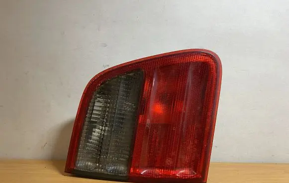 Mercedes-Benz E W210 Tailgate rear/tail lights A2108207364 C3600