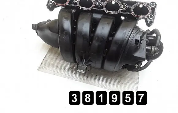 Opel Zafira B Intake manifold 1800petrol55353314