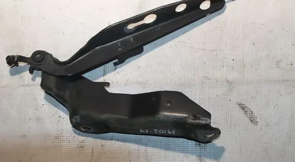 Volvo XC90 Tailgate/trunk/boot hinge