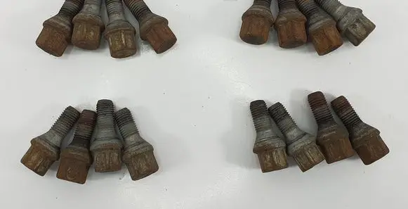 Fiat Grande Punto Nuts/bolts 