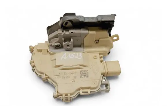 Audi A4 S4 B9 8W Rear door lock 4G0839015H