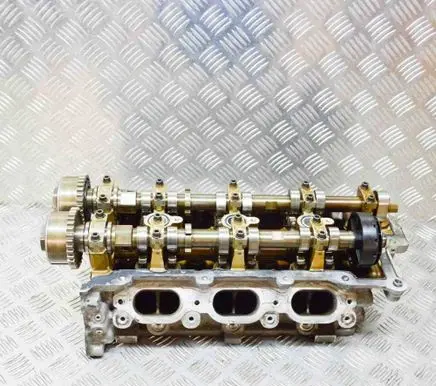 Maserati Ghibli Engine head 2283305 2283305BD