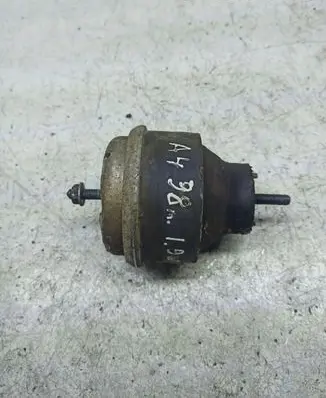 Audi A4 S4 B5 8D Engine mount bracket