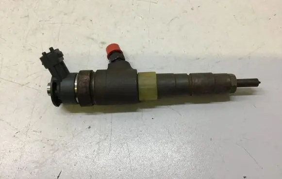 Citroen DS3 Fuel injector 0445110340 870692