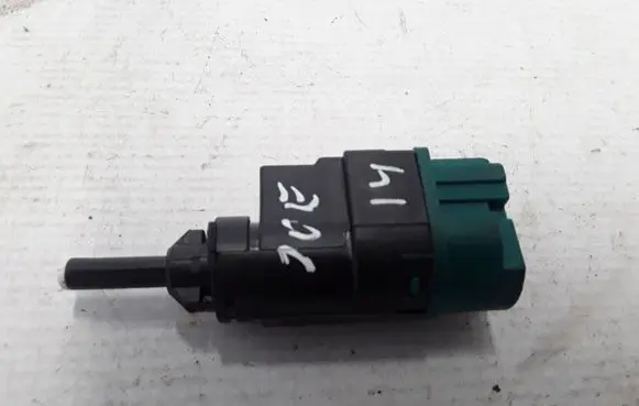 Renault Zoe Brake pedal sensor switch 253203383R