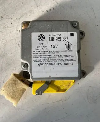 Volkswagen PASSAT B5.5 Airbag control unit/module 1J0909607 03980316 5WK4199