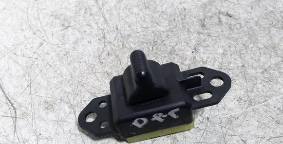 Chrysler Voyager Electric window control switch 04685727AB