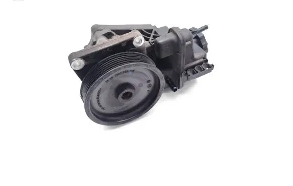 Mercedes-Benz E C207 W207 Power steering pump A0064661501 7691332150 7693900509