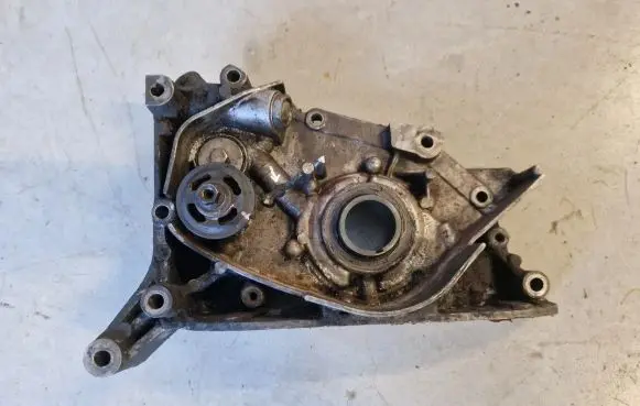 Mitsubishi L200 Oil pump 