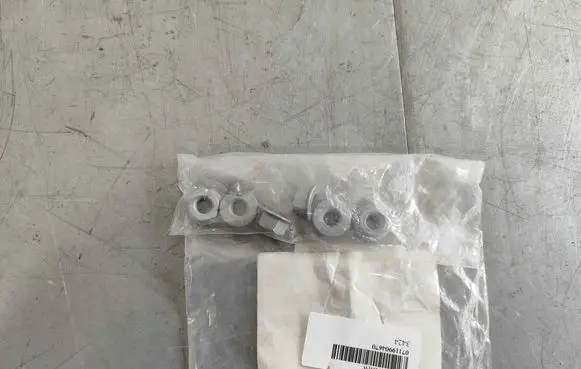 BMW X5 F15 Nuts/bolts 07119904670 07119904025 9904670