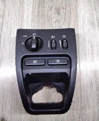 Volvo XC90 Light switch 30739304