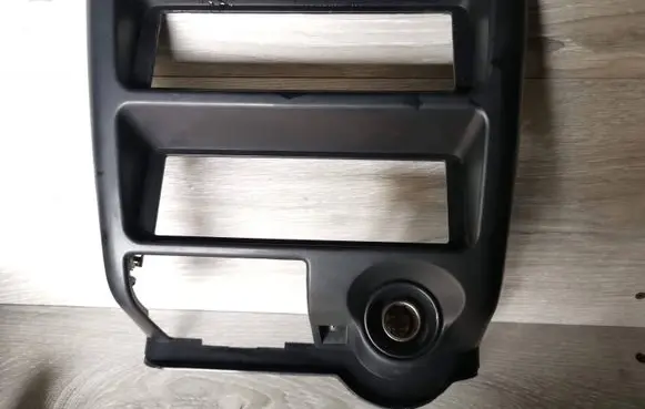 Isuzu Trooper Dashboard center trim panel 