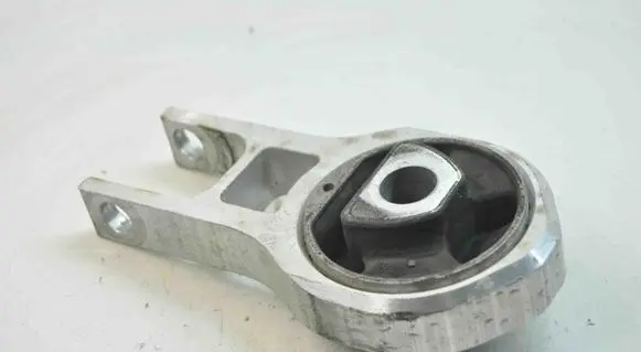 Fiat Tipo Gearbox mount 00520789340