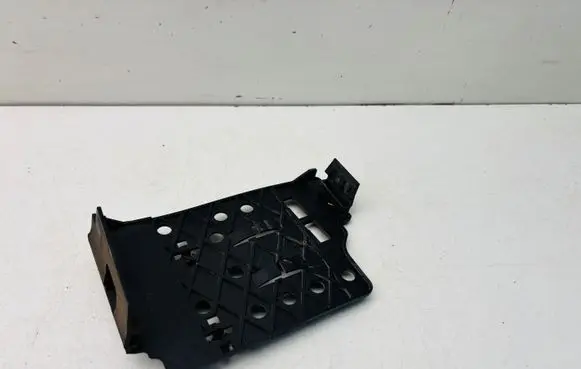 Audi A1 Engine control unit holder 6R0906507F
