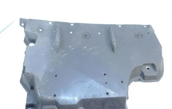 Toyota Prius (XW30) Fuel tank bottom protection 5839847031