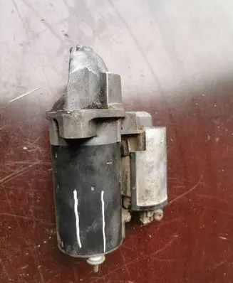 Volkswagen PASSAT B5 Starter motor 078911023D