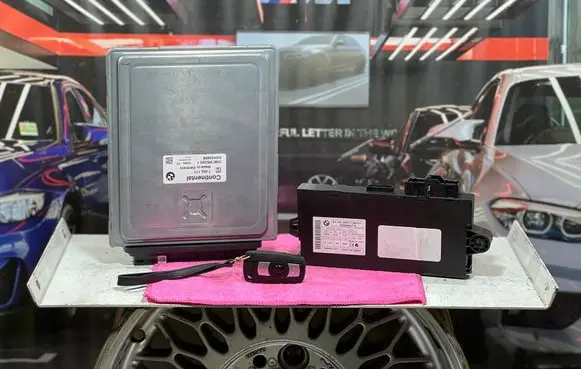 Engine ECU kit and lock set